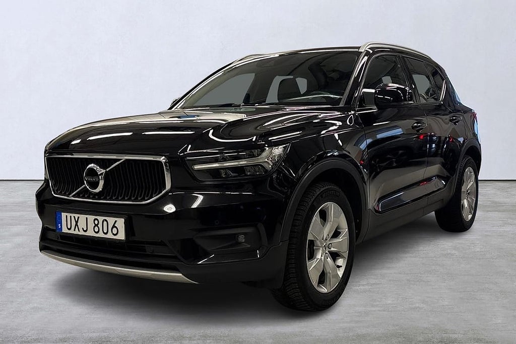 Volvo XC40 D4 AWD Momentum Intro Edition