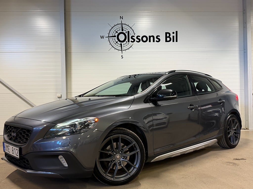 Volvo V40 Cross Country D2 Summum Värmare Läder Backkamera H&R 18"