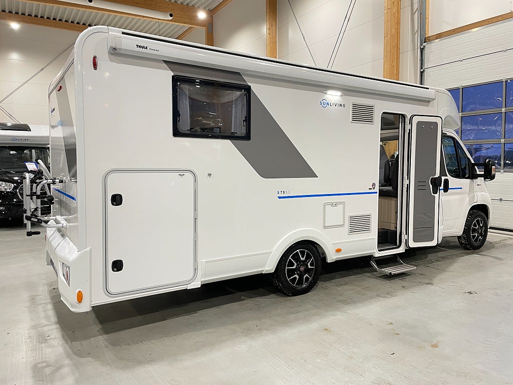 Sun Living S 75 SC / Automat / ALDE / AC-Bodel / Solcell / 5bält / Taksäng/ - Sun Living