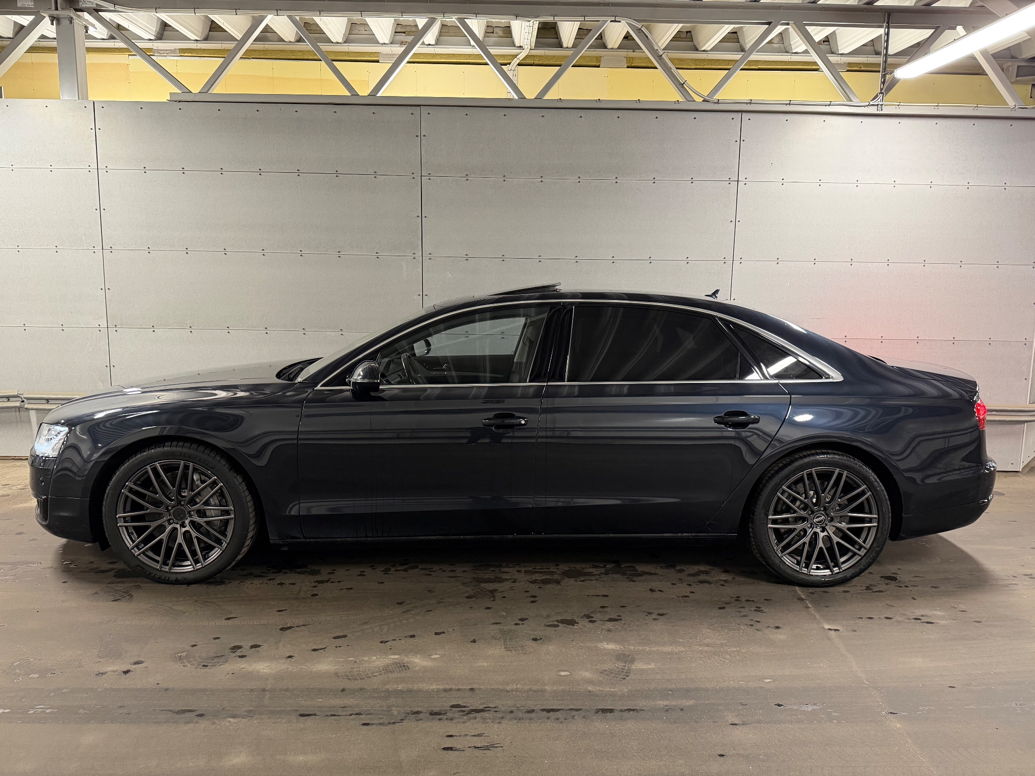 Audi A8 L 4.2 TDI V8 KERAMISKA 2014, bild 4/58