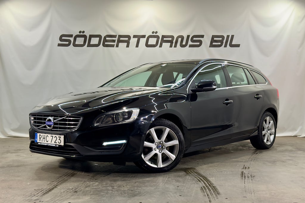 Volvo V60 D3 MOMENTUM VÄRMARE AUTOMAT BLUETOOTH MOMSBIL