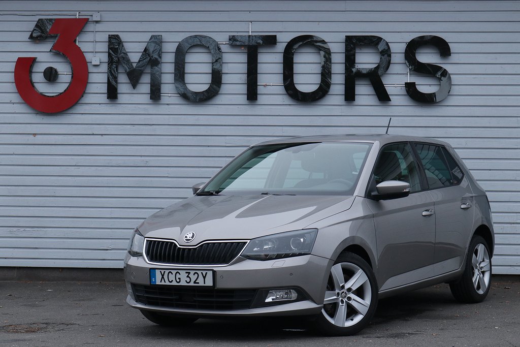 Skoda Fabia 1.0 TSI Style Carplay sensorer Låga mil #SÅLD#