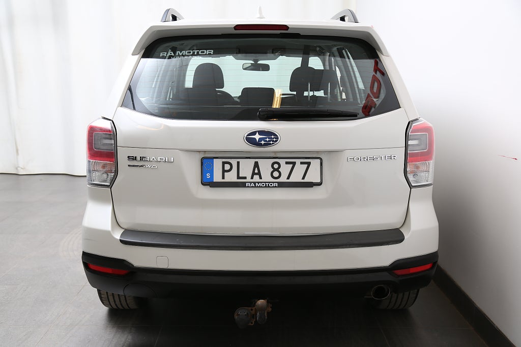 Subaru Forester 2,0i 150hk X AWD Motorv Dragkrok 2017