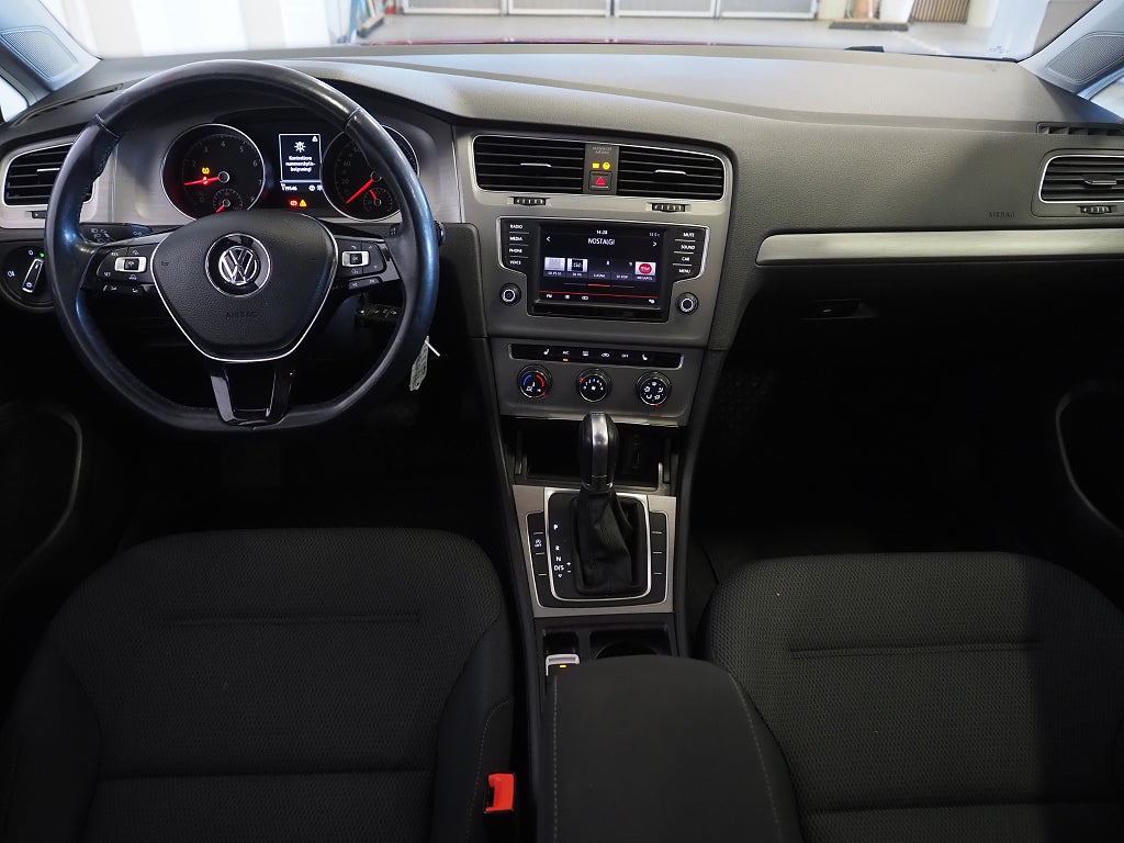 Volkswagen Golf 1.2 TSI 110hk DSG Automat | Adaptiv Farthållare 2016