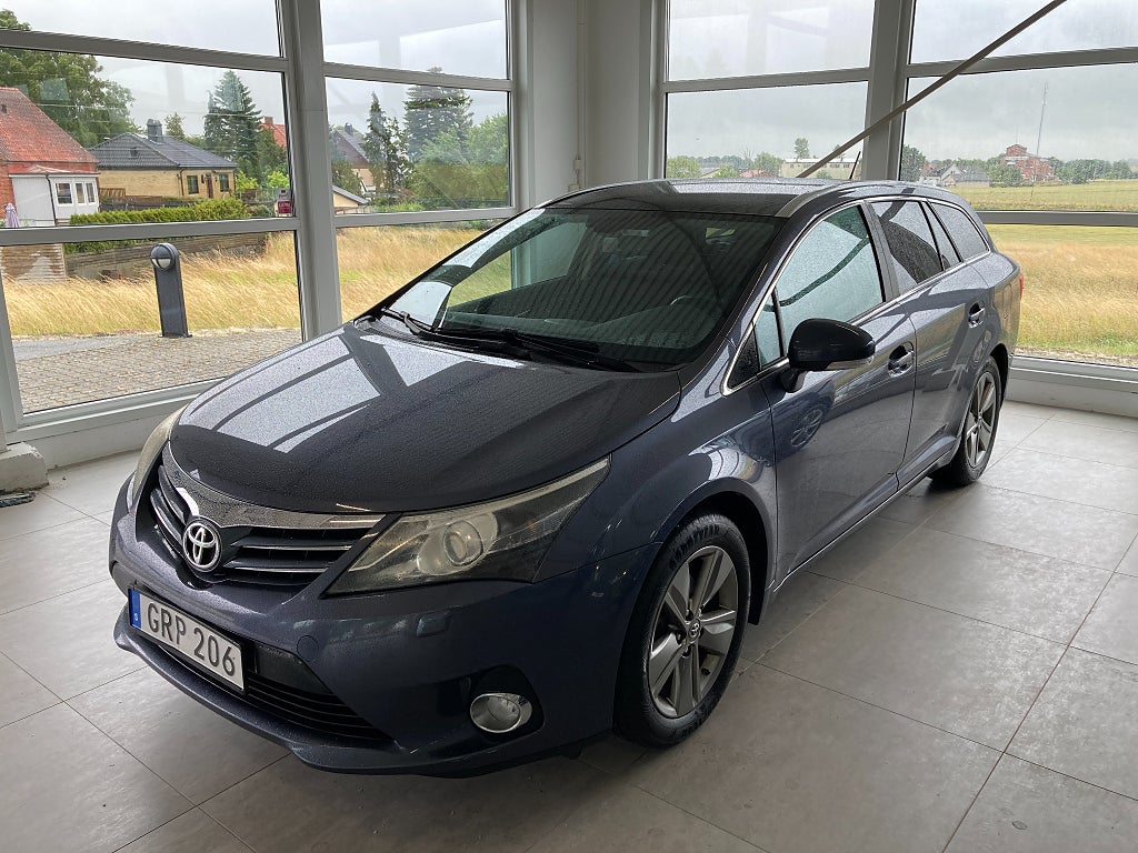Toyota Avensis Kombi 1.8 Valvematic Edition 50 
