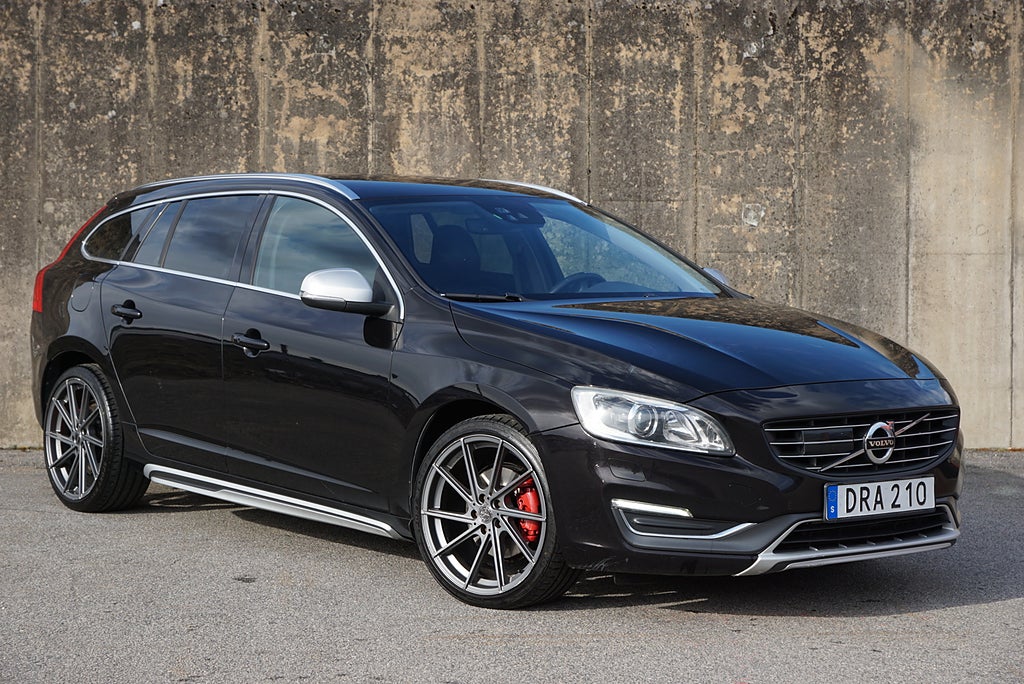 Volvo V60 D4 181hk Summum|Navi|Drag|Värmare|Adaptiv Farth|