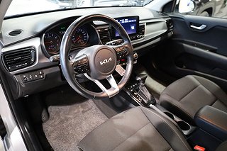 Halvkombi Kia Rio 8 av 21