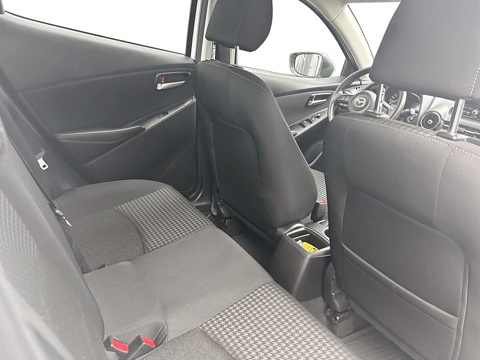 Bild på Mazda 2 5D Core 1.5 SKYACTIV-G 90hk FARTHÅLLARE