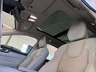 Volvo XC60 Recharge T6 AWD Plus Bright S&V-hjul/Drag/Skinn/Pano – bild 18