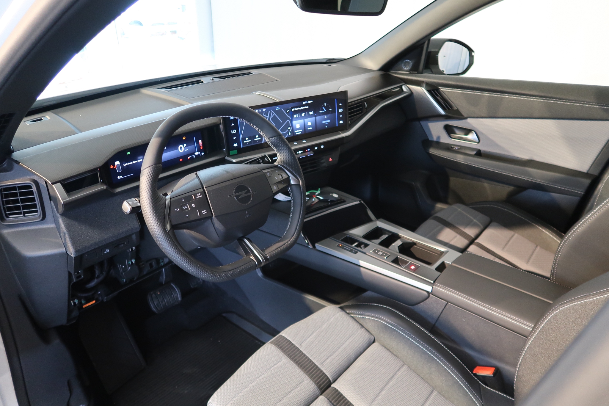 Opel Grandland Hybrid 2025, bild 6/40