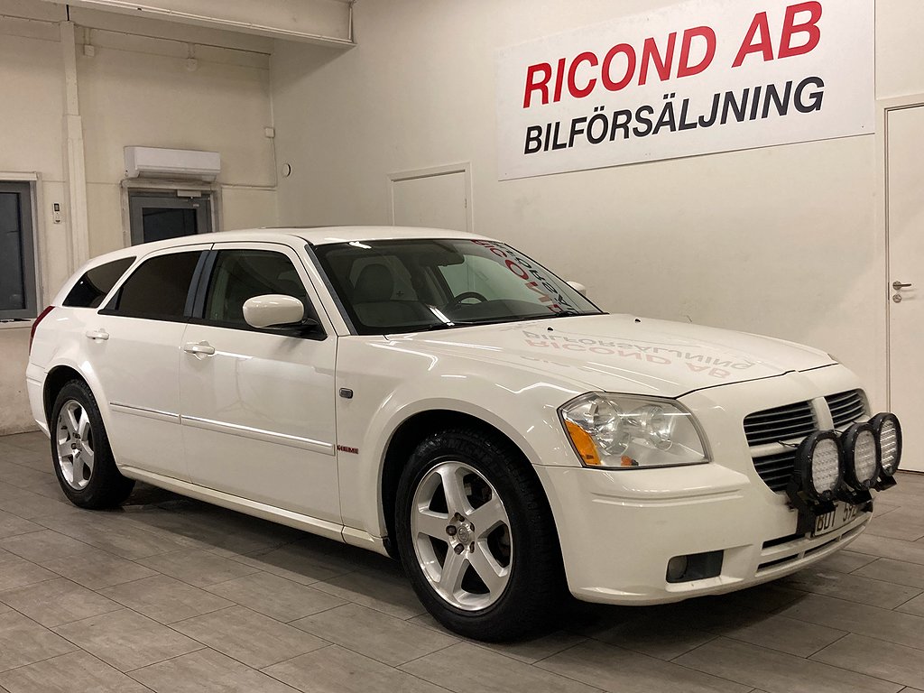 Dodge Magnum 5.7 V8 HEMI AWD KOMNI 345HK