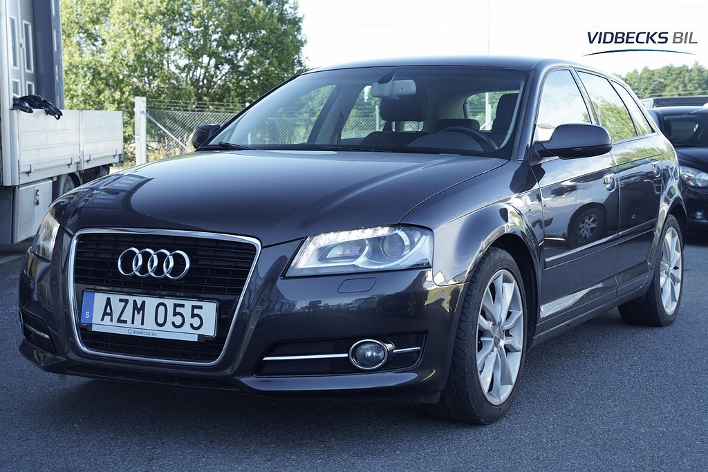Audi A3 SPORTBACK 1,6 TDI XENON NYBESIKTIGAD AUX 105HK