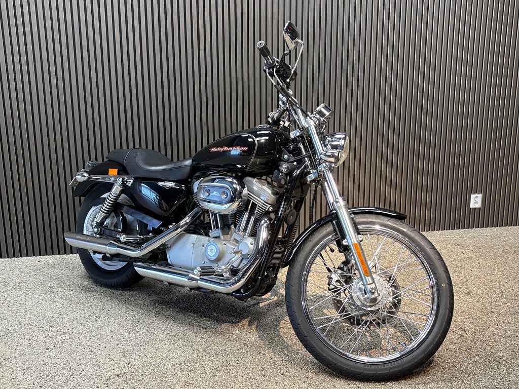 Harley-Davidson Sportster XL 883 | Förgasare | Gummiupphängd motor
