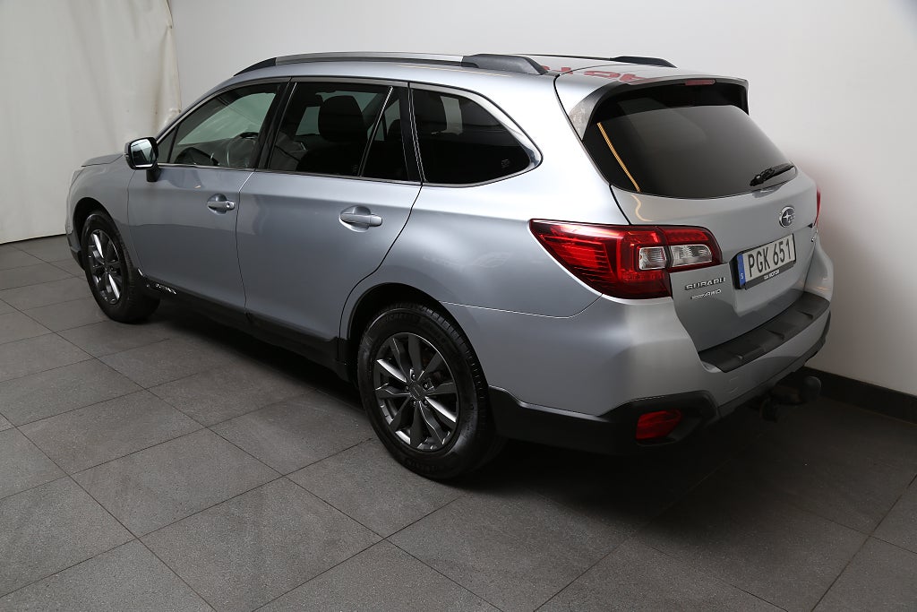 Subaru Outback 2,5i 175hk Base AWD Aut Motorv Drag Extraljus 2017