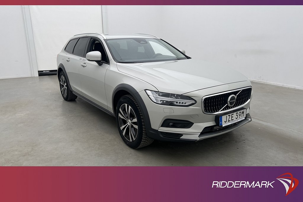 Volvo V90 Cross Country B4 AWD VOC D-Värm Kamera Navi MOMS