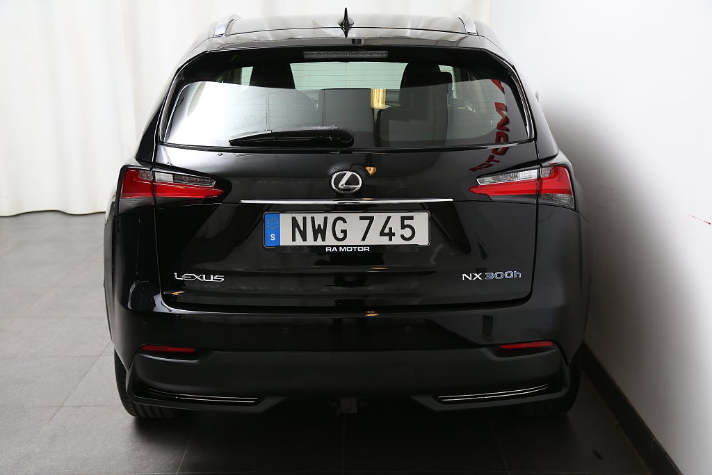Lexus NX 300h AWD E-CVT Business Line 197hk Skinn Dragkrok 2015