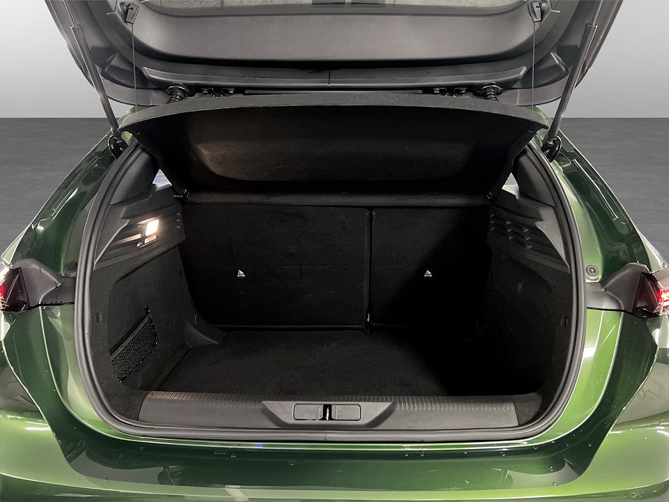 Bild på Peugeot 308 5D Active 1.2 PT 110hk CARPLAY 