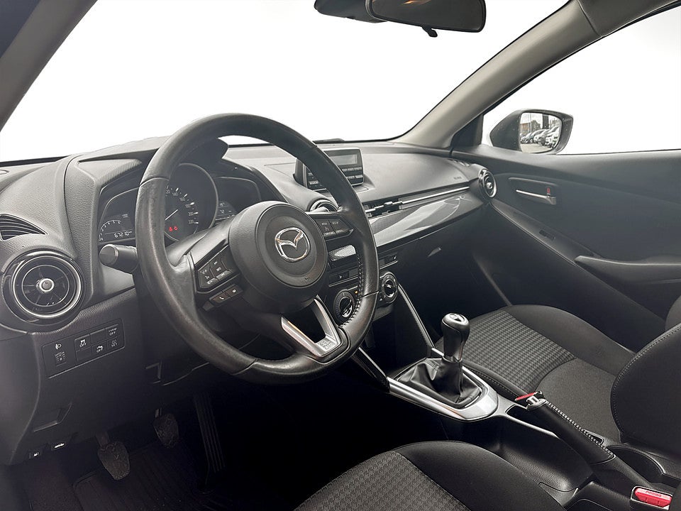 Bild på Mazda 2 5D Core 1.5 SKYACTIV-G 90hk FARTHÅLLARE