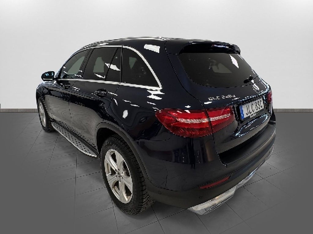 Mercedes-Benz GLC 220d 2019 - miniatyr 6