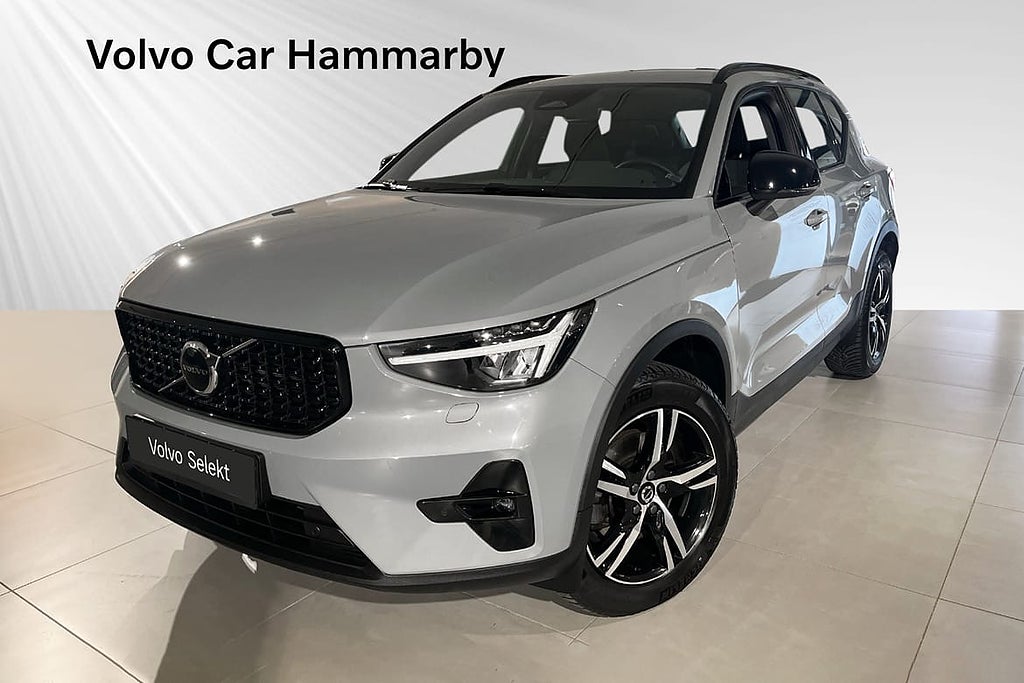Volvo XC40 B4 FWD Bensin Plus Dark