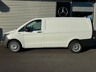 Transportbil - Skåp Mercedes-Benz eVito 3 av 21