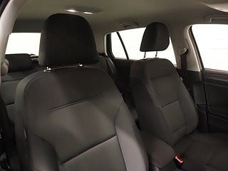 Halvkombi Volkswagen Golf 12 av 21