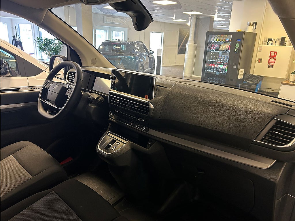 Bild på Peugeot e-Expert Plus 136hk Aut L2 - OMGÅENDE LEVERANS!
