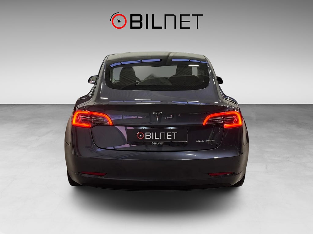Tesla Model 3 Long Range AWD MOMS 19" Premium Värmepump