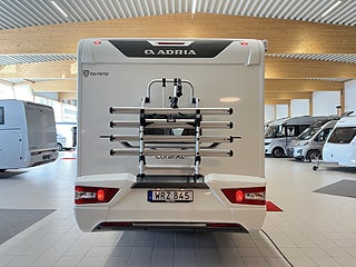 Husbil-alkov Adria CORAL XL 670 DK 5 av 29