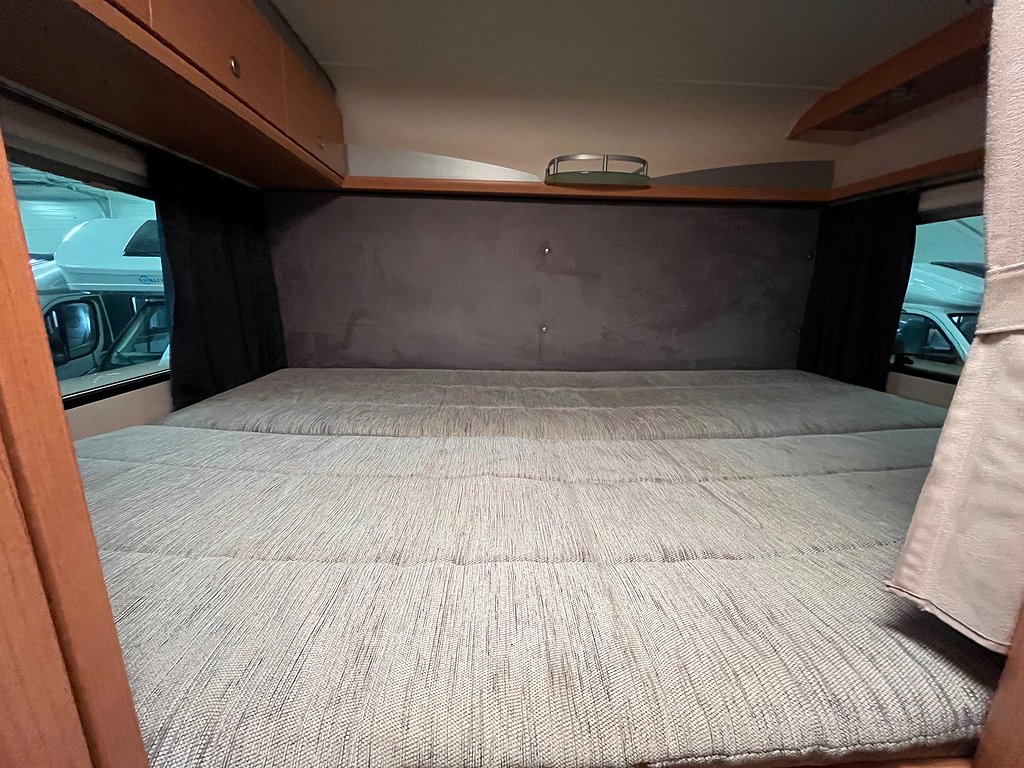 Knaus Sport TR88 / 3500kg / Cykelställ / Markis - Knaus