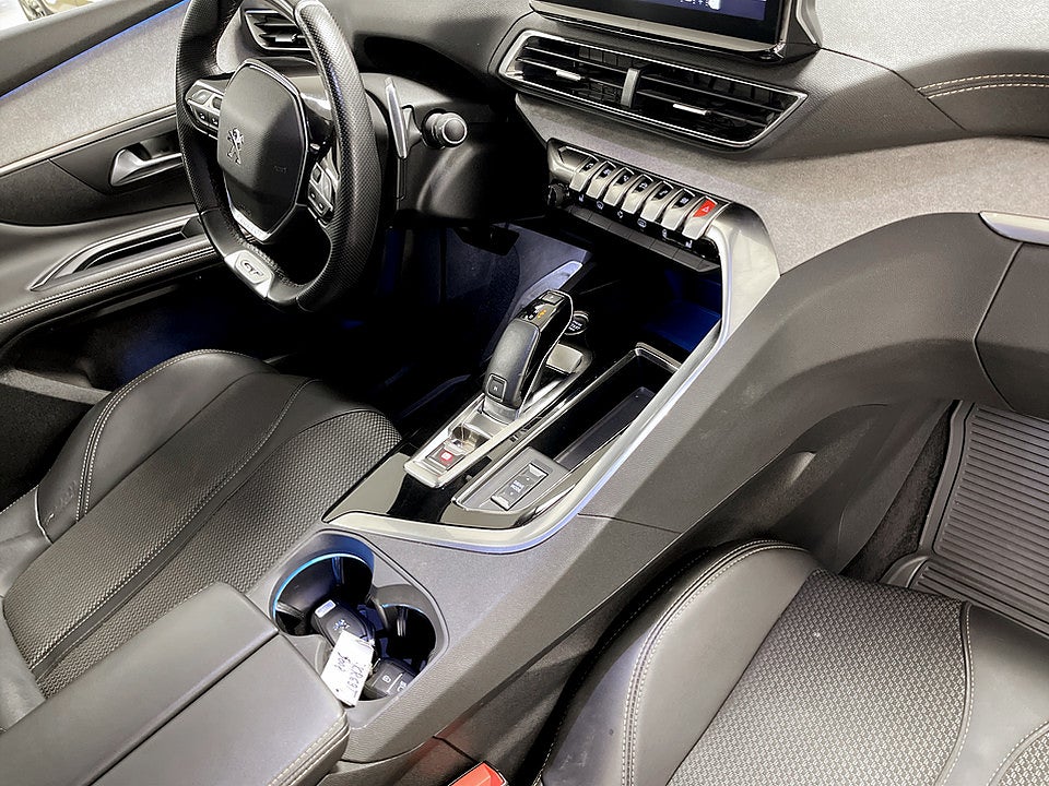 Bild på Peugeot 5008 GT 1.2 PT 130hk Aut 7-SITS B-KAMERA NAVI