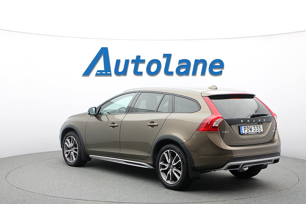 Volvo V60 Cross Country D4 AWD Summum, Kamera, Drag, Värmare, Keyless