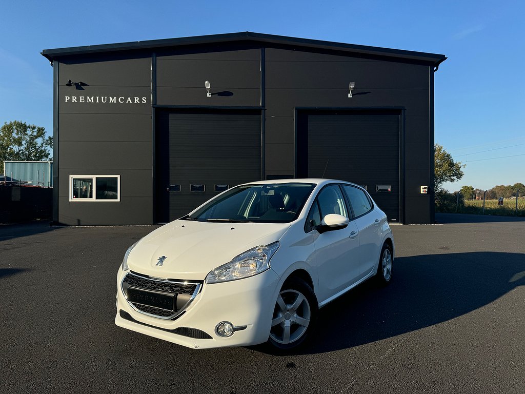 Peugeot 208 5-dörrar 1.2 VTi Euro 5/NYSERVAD/S&Vhjul/NYBES