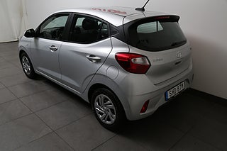 Halvkombi Hyundai i10 4 av 21