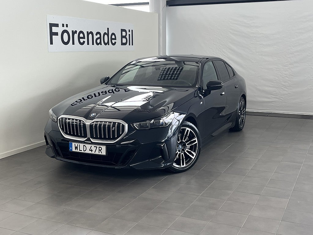 BMW i5 eDrive40 sedan M Sport Drag Rattvärme Drive/Park Assist