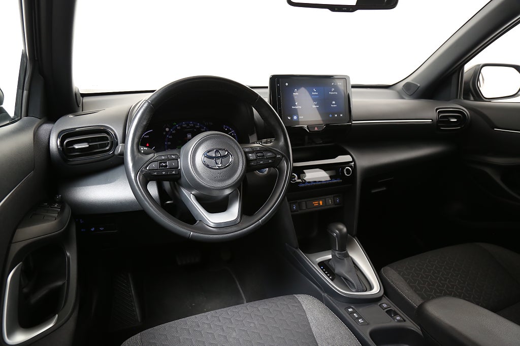 Toyota Yaris Cross 1,5 Hybrid e-CVT Active Plus Navi Extraljusramp 2023