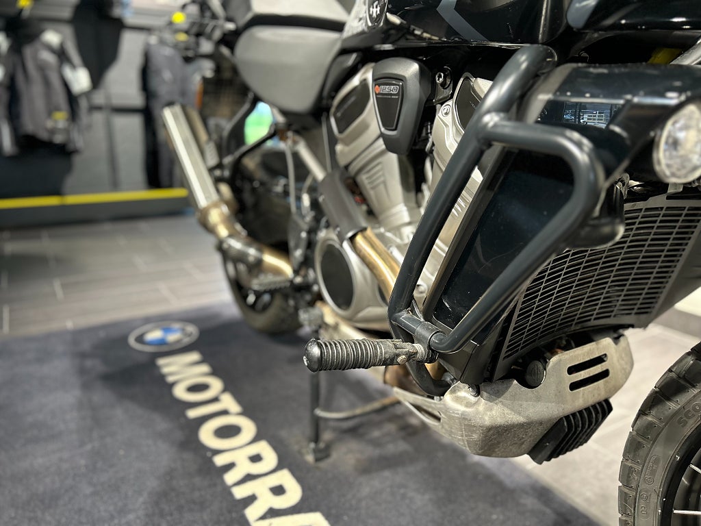 Harley-Davidson Pan America 1250 Special / Slip-on / Adaptive Ride Height