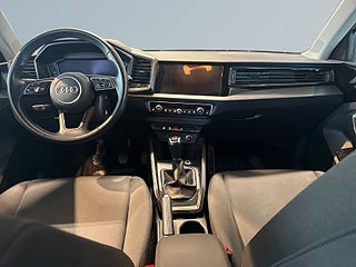 Audi A1 Sportback 30 TFSI Proline S&V-Hjul/P-sens/M-värm – bild 8