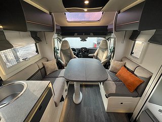 Husbil-halvintegrerad Chausson 777GA Titanium Premium 170HK Aut 14 av 20