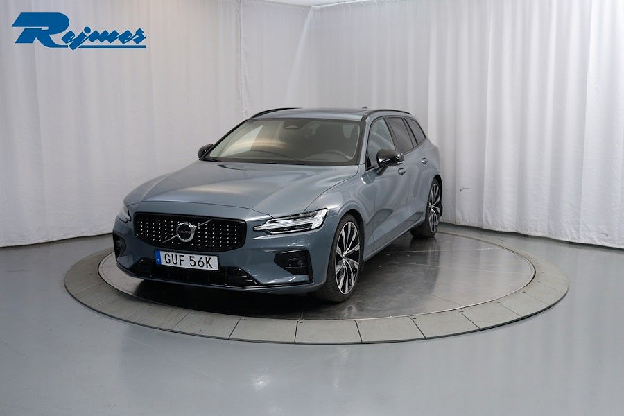 Volvo V60 B4 Diesel Ultimate Dark/20" 