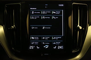 SUV Volvo XC60 20 av 29