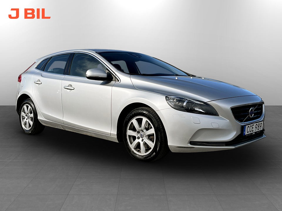 Bild på Volvo V40 Momentum D3 150hk Aut LÅGA MIL