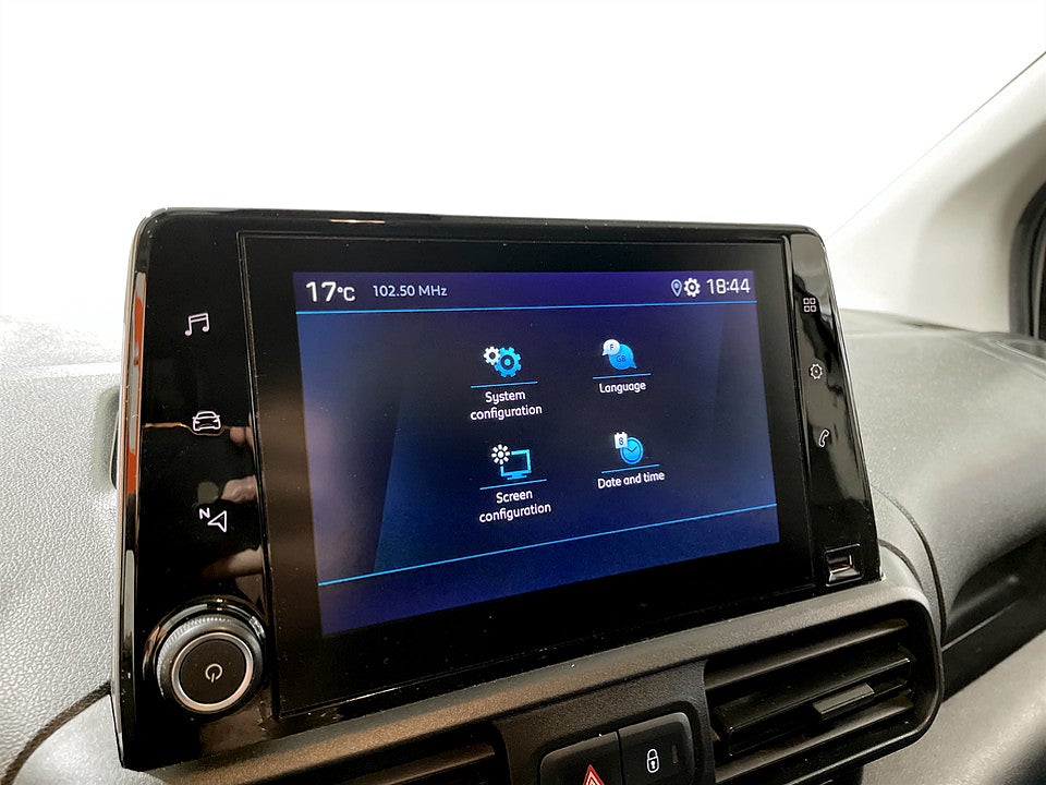 Bild på Peugeot Partner PRO 1.5 BHDi 130hk Aut L1 DRAG CARPLAY