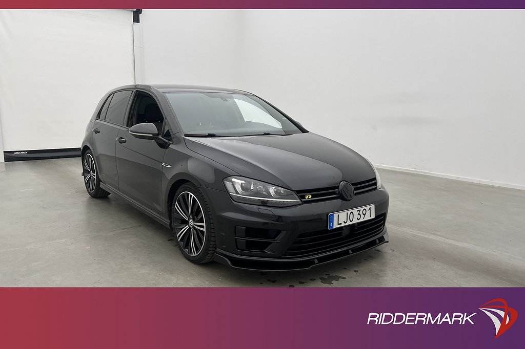 Volkswagen Golf R 4M 300hk DCC Sensorer Navi CarPlay Adaptiv