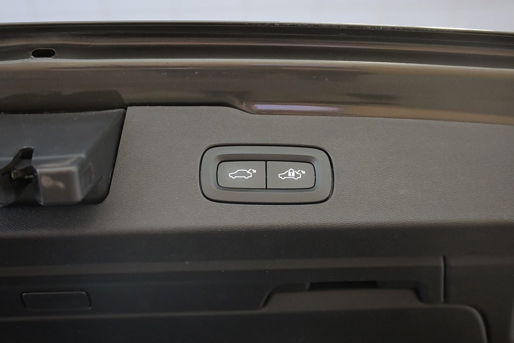 Volvo V60 Recharge T6 AWD AUT Inscription Drag VOC Keyless 2021