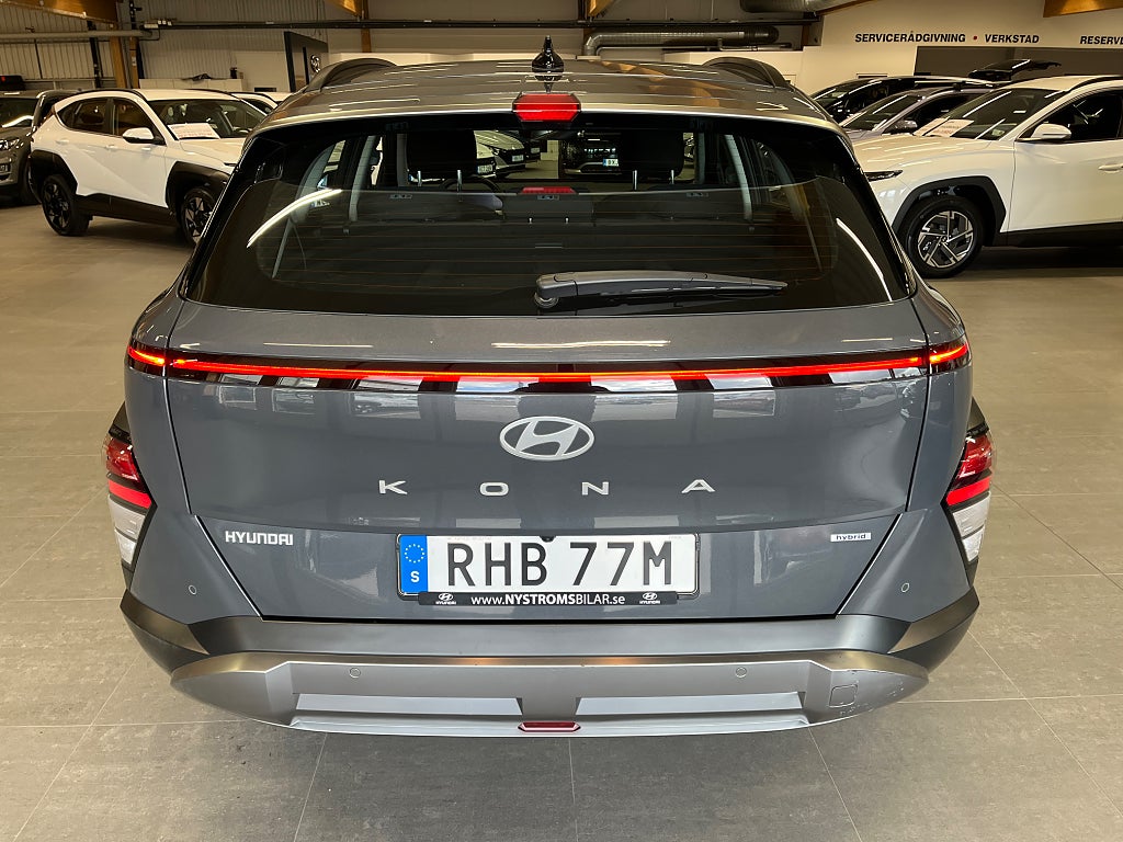 Hyundai Kona Hybrid 1.6 141hk AUT /S+V/Värmare/LED-Ramp/Fullservad thumbnail