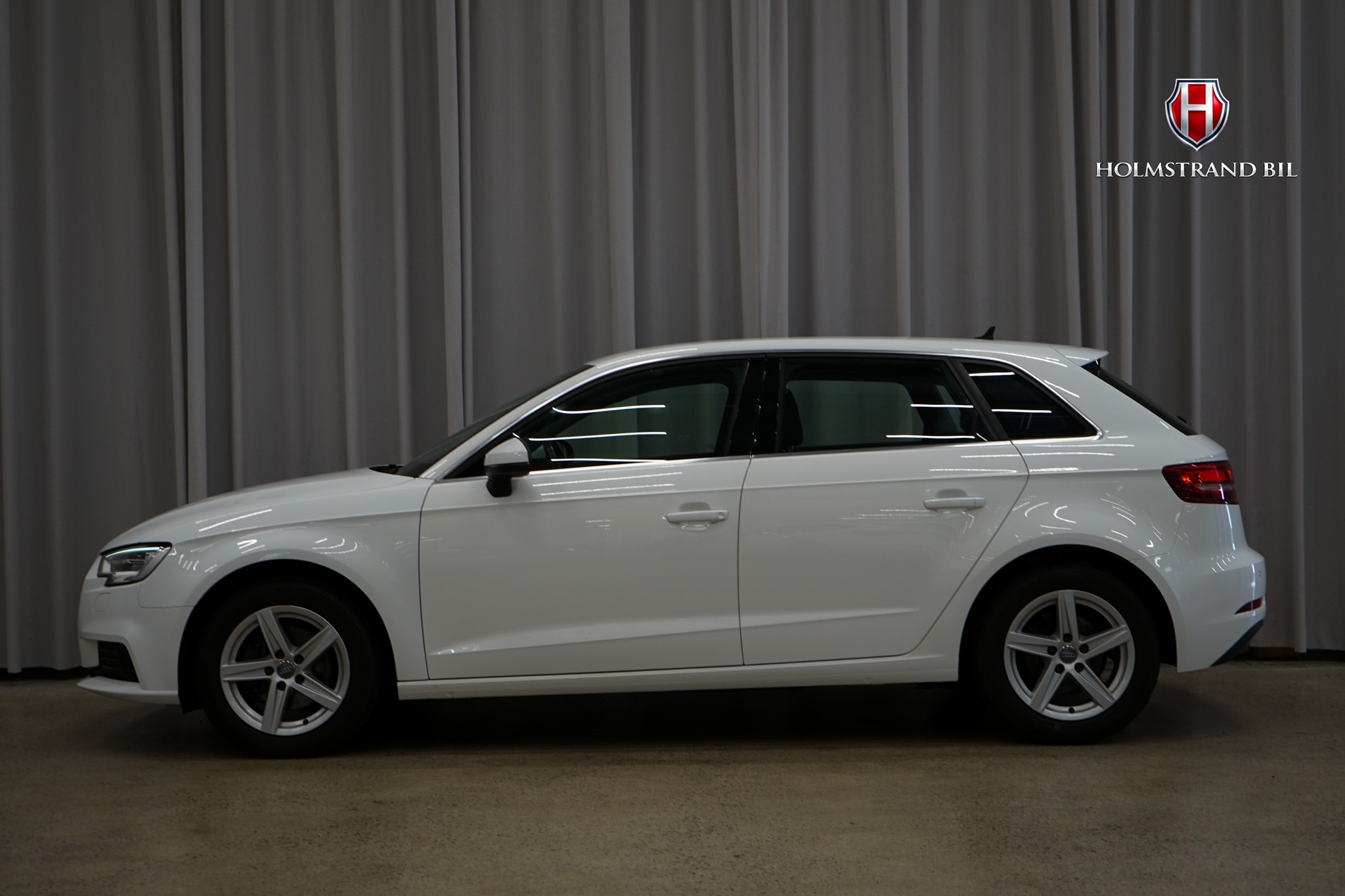 Audi A3 1.0 TFSI 2018, bild 6/10