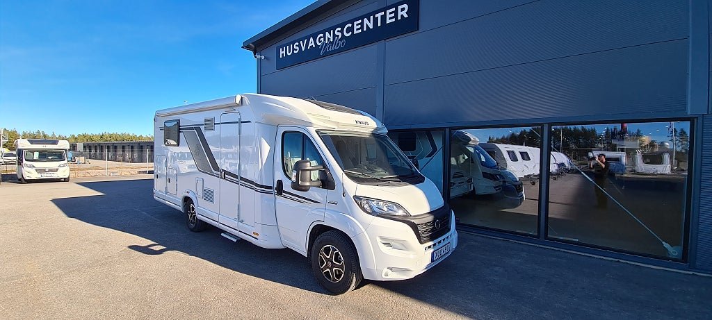 Knaus Sky Ti 700 MEG Platinum "solcell + cykelställ+ multimedia"