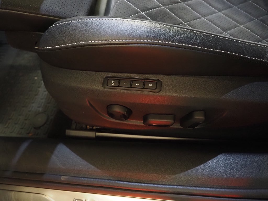 Skoda Superb iV 218hk  Sportline |Cockpit|Drag|Värmare| 2021