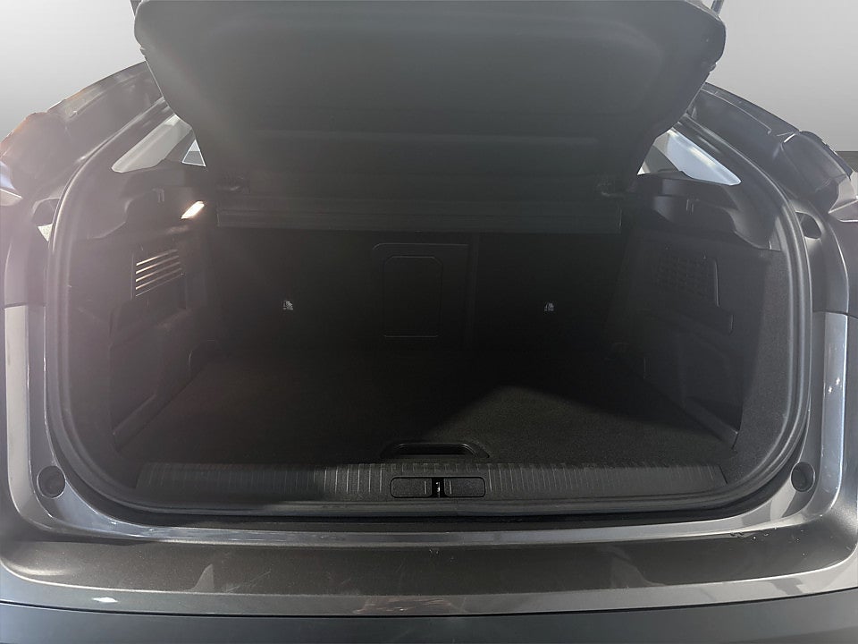 Bild på Citroën C4 Shine 1.2 PT 155hk Aut B-KAMERA CARPLAY NAVI